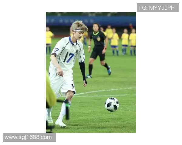 荷兰足球巨星盘点：那些在绿茵场上闪耀的传奇人物