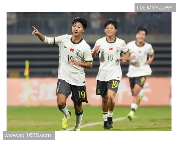 连云港足球明星的崛起与发展之路：从地方小将到国家队的希望之星